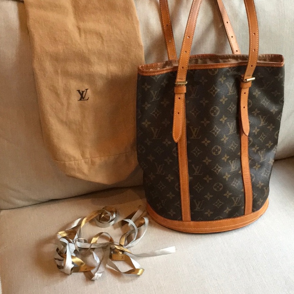 Big bucket Louis Vuitton PM
